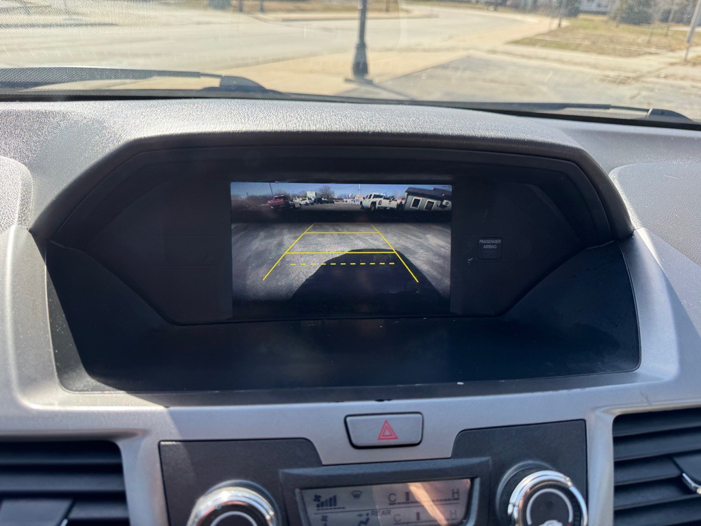 2016 Honda Odyssey Image 13