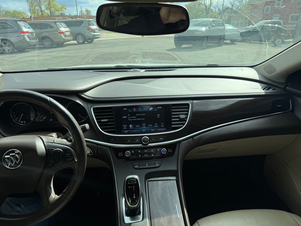 2017 Buick Lacrosse Image 9