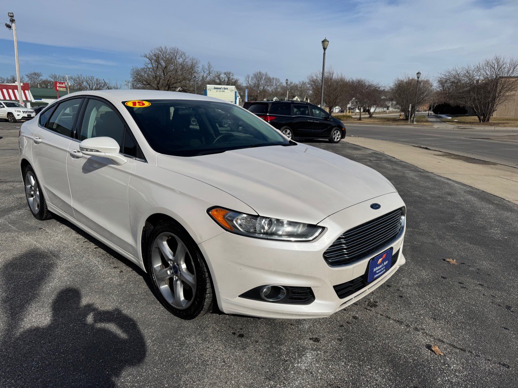 2015 Ford Fusion Image 1