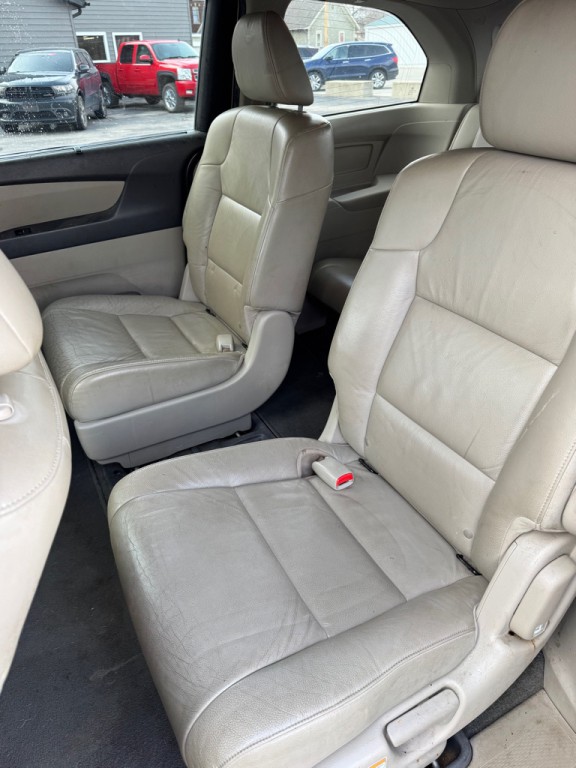 2012 Honda Odyssey Image 10