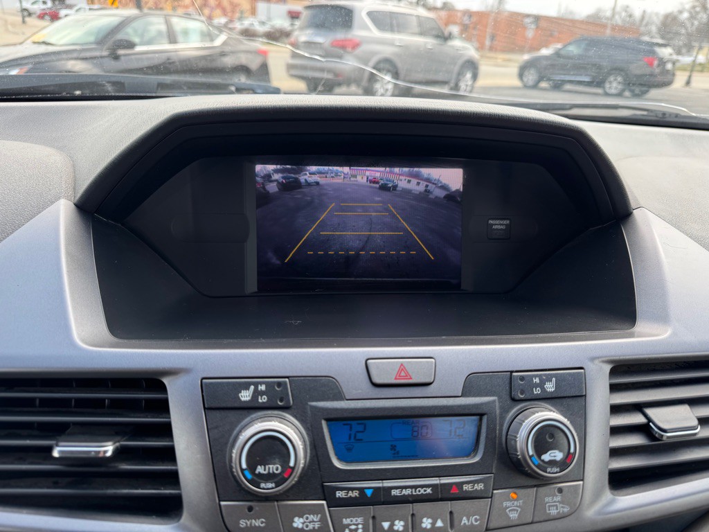 2012 Honda Odyssey Image 11