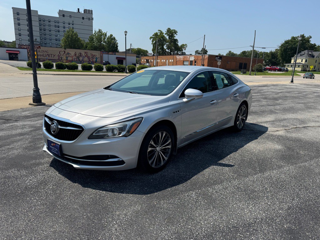 2017 Buick Lacrosse Image 3