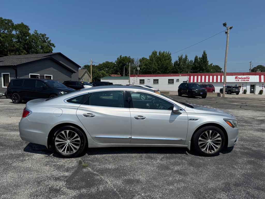 2017 Buick Lacrosse Image 5