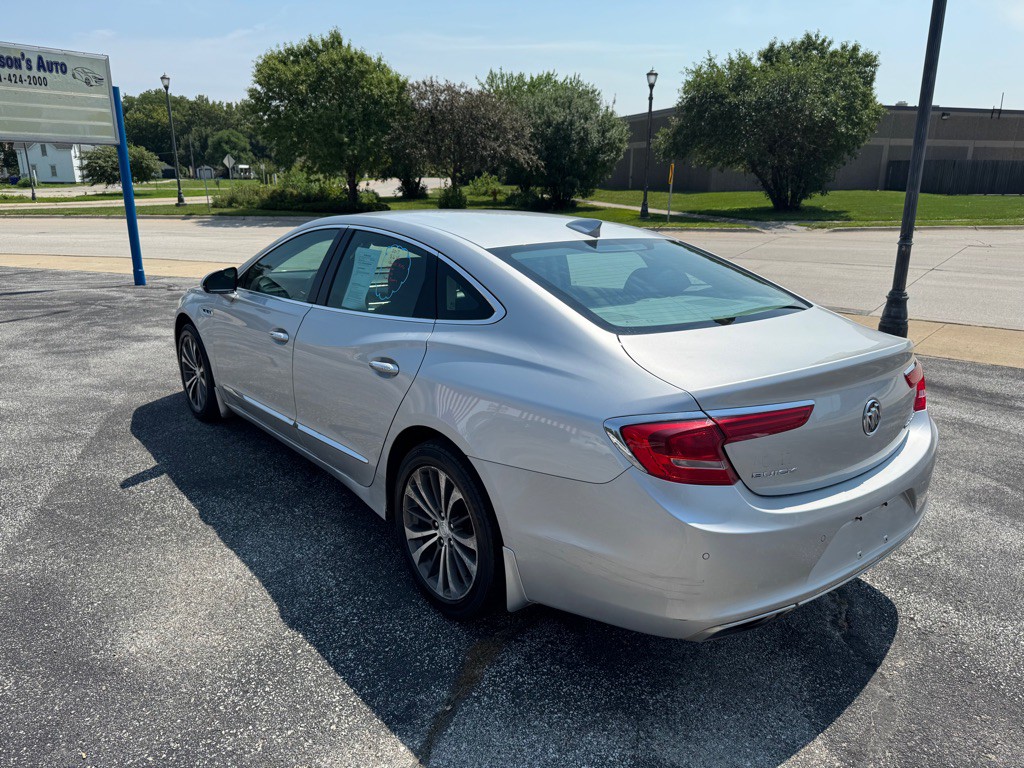 2017 Buick Lacrosse Image 7