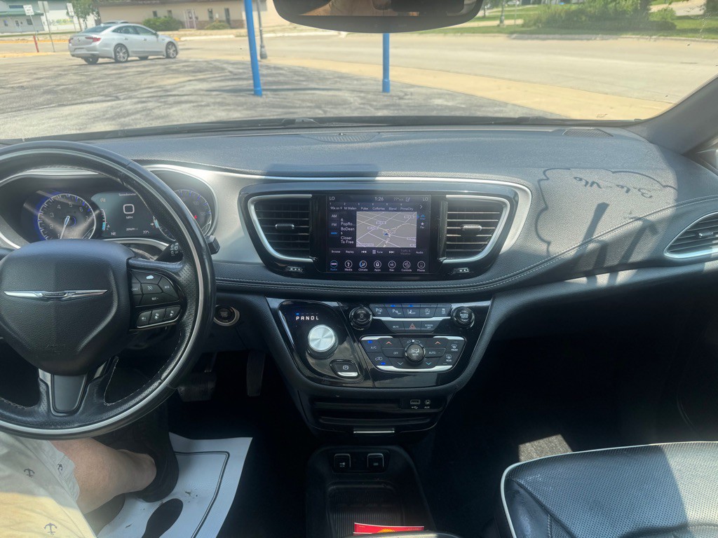 2019 Chrysler Pacifica Image 12