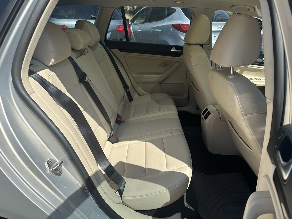 2012 Volkswagen Jetta Image 45