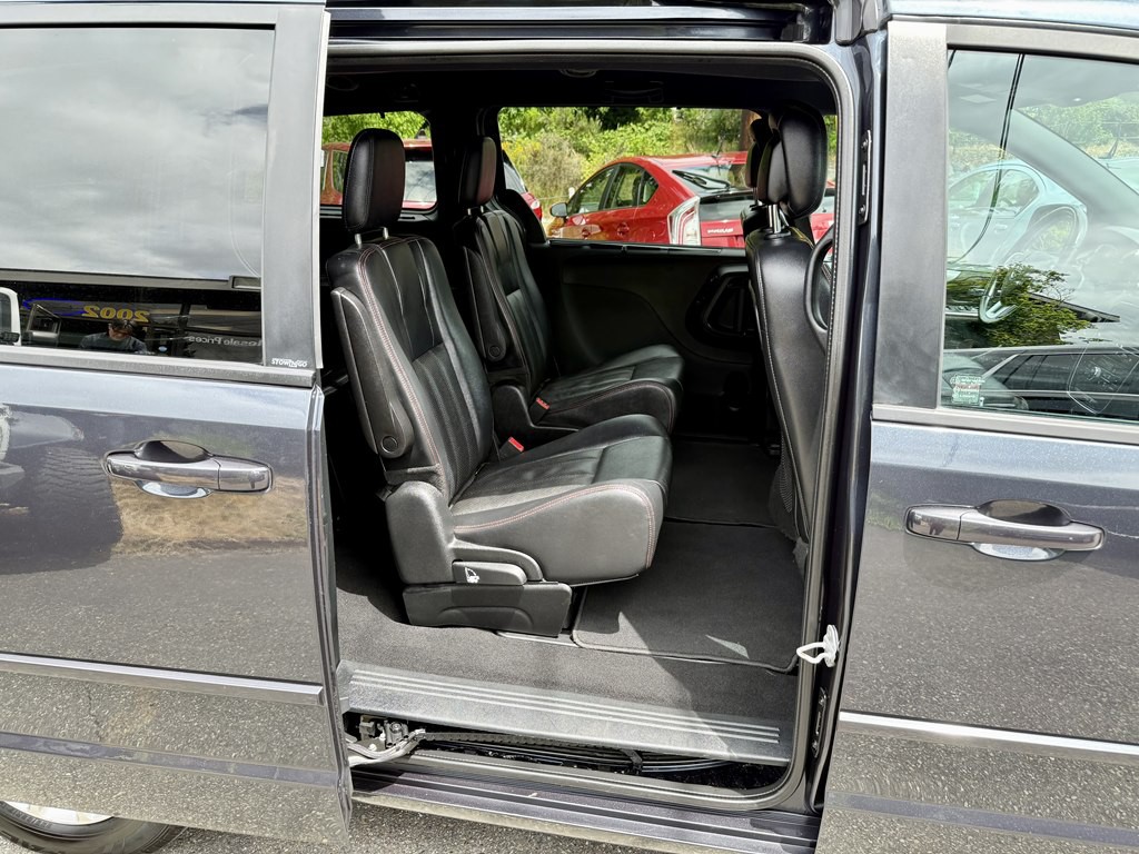 2013 Dodge Grand Caravan Image 14