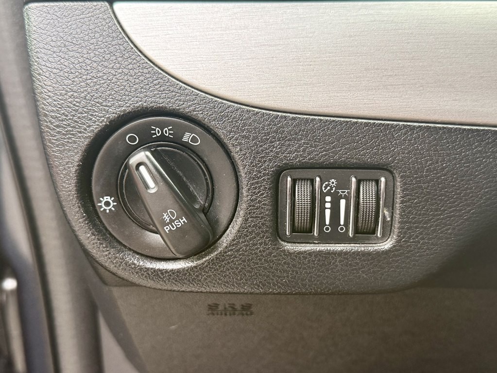 2013 Dodge Grand Caravan Image 21