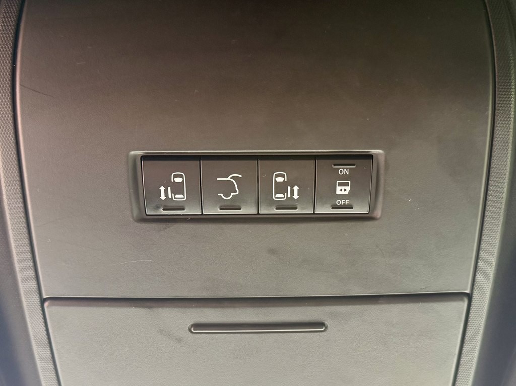 2013 Dodge Grand Caravan Image 25