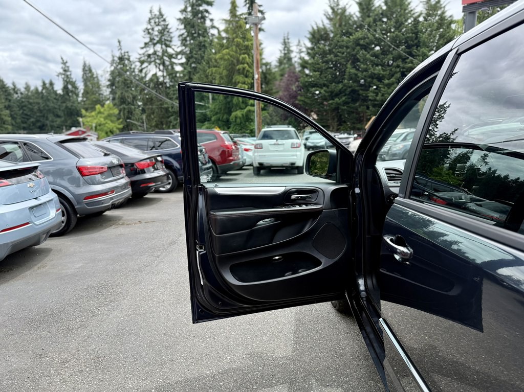 2013 Dodge Grand Caravan Image 30