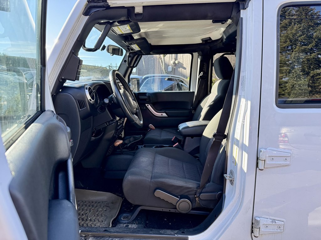 2012 Jeep Wrangler Unlimited Image 10