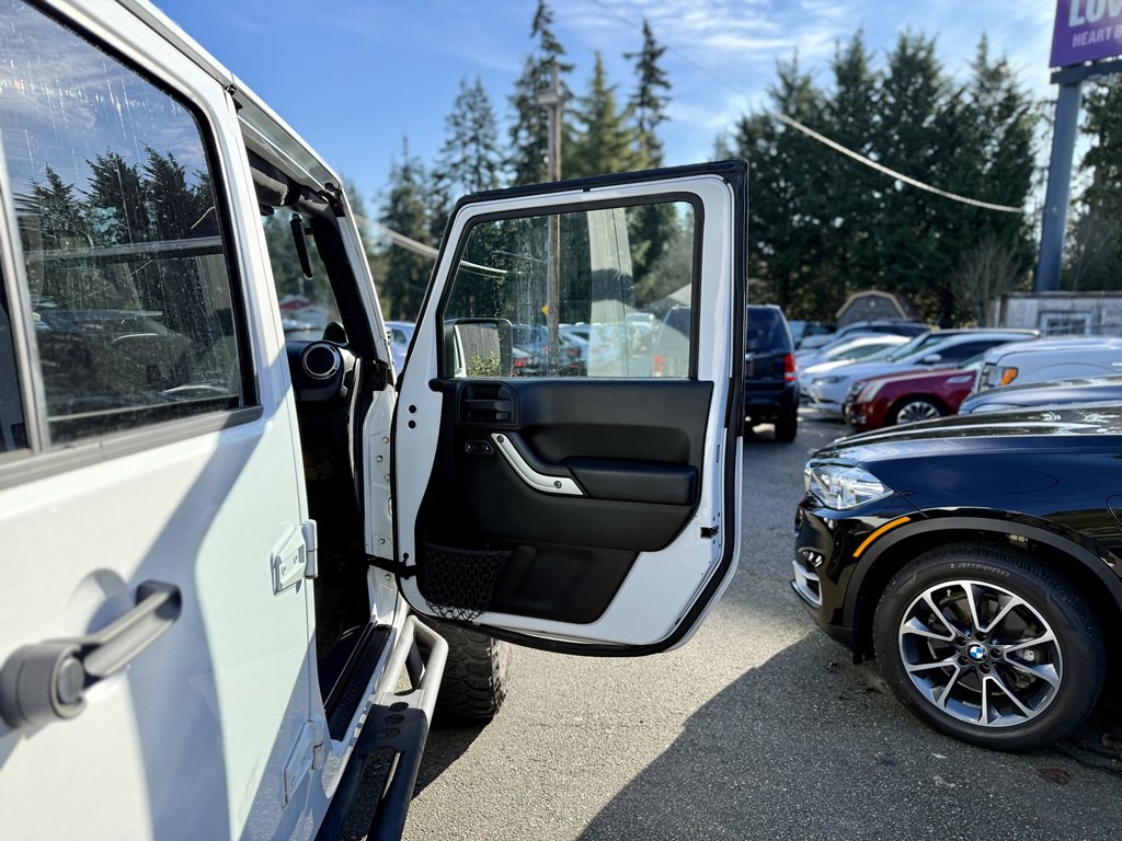 2012 Jeep Wrangler Unlimited Image 23