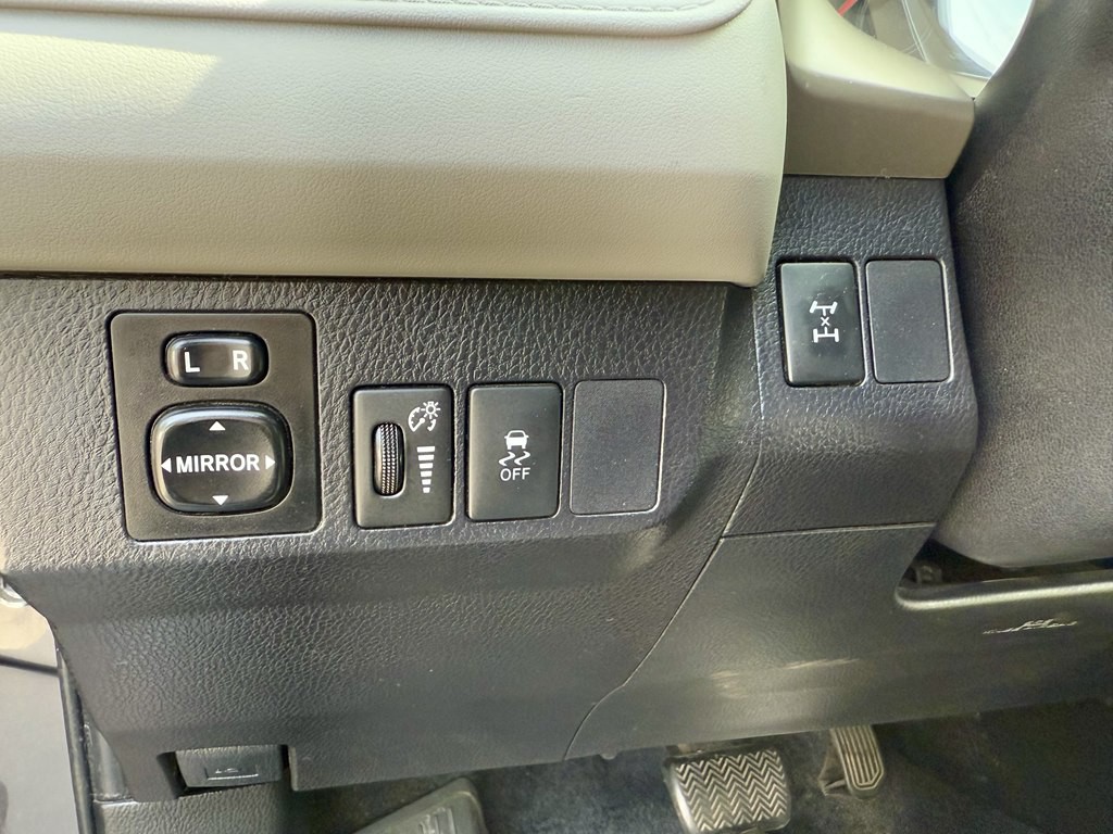 2014 Toyota Rav4 Image 18