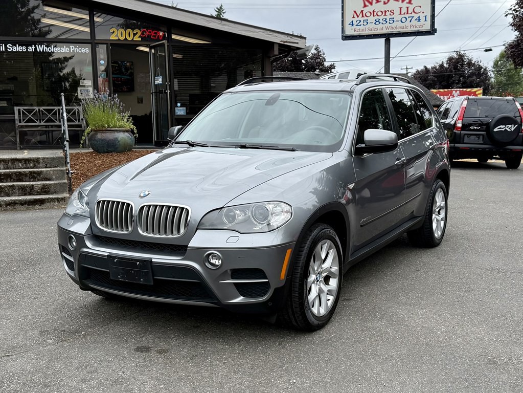 2013 BMW X5 Image 2