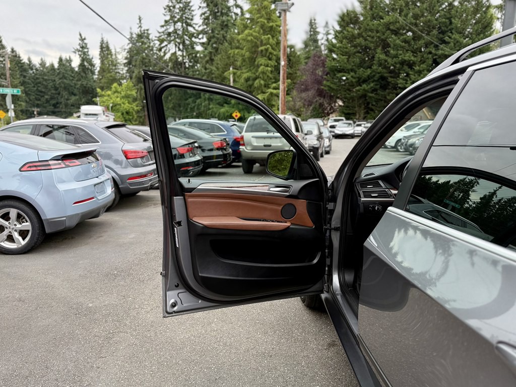 2013 BMW X5 Image 25