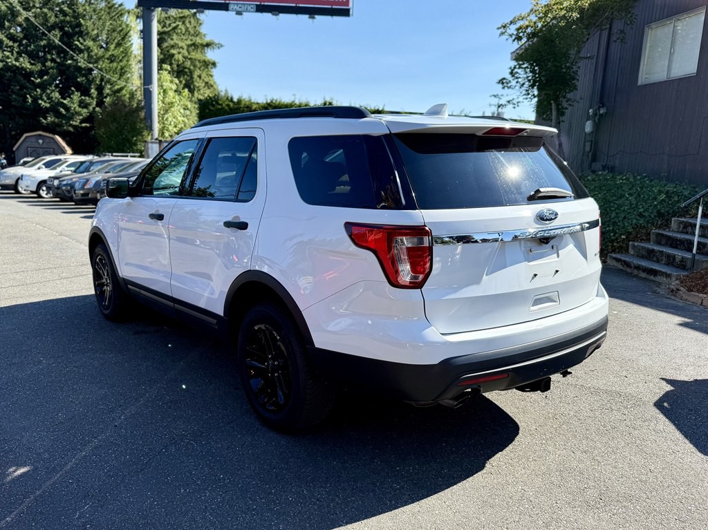 2017 Ford Explorer Image 4