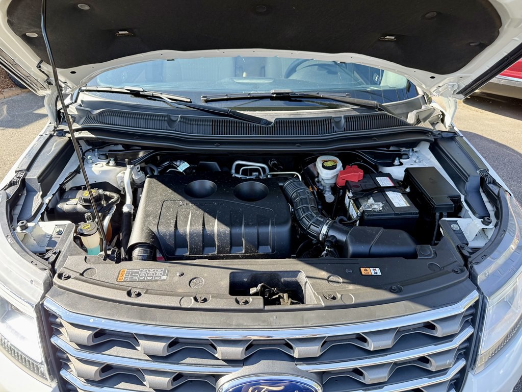 2017 Ford Explorer Image 34