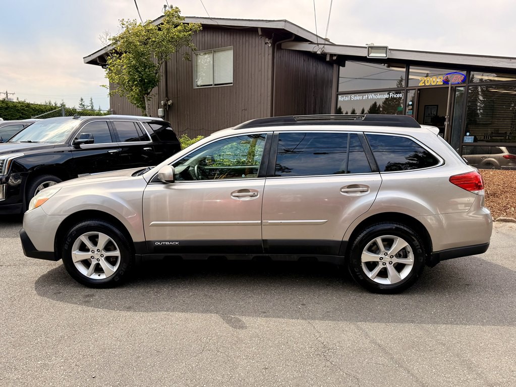 2014 Subaru Outback Image 3