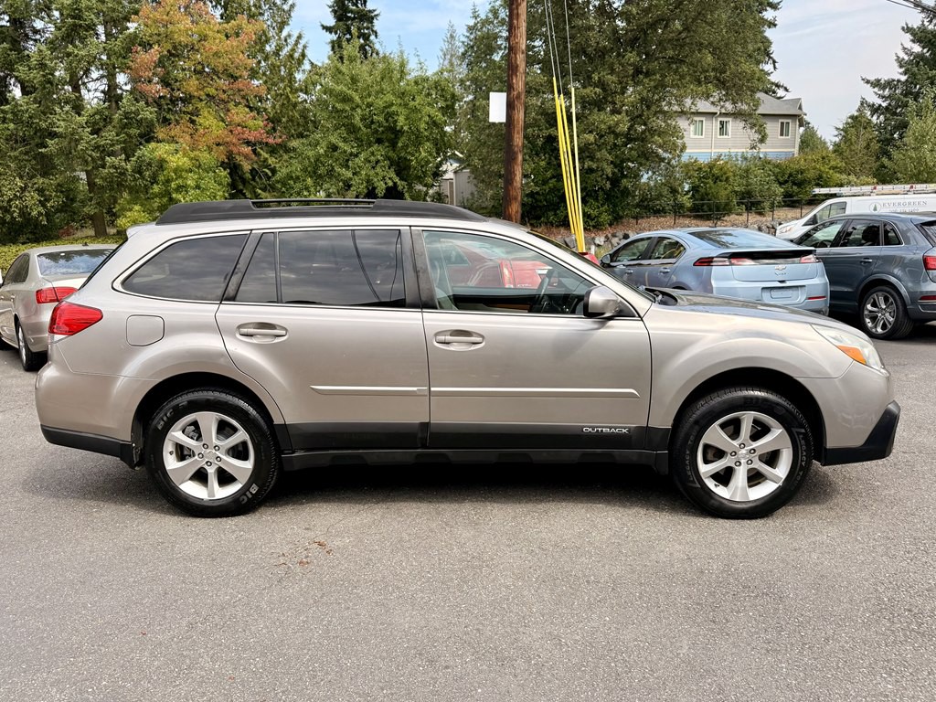 2014 Subaru Outback Image 7