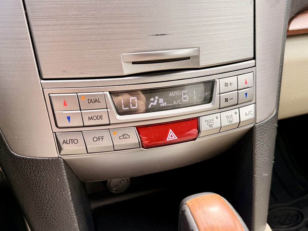 2014 Subaru Outback Image 18