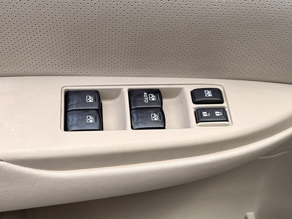 2014 Subaru Outback Image 21