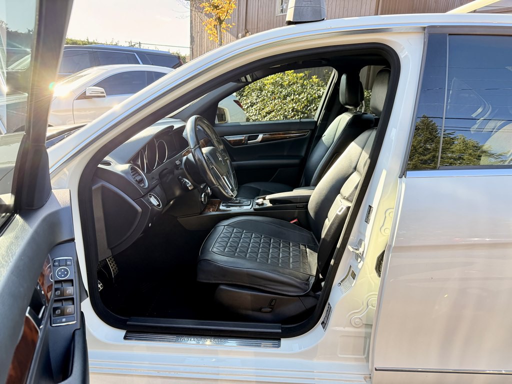 2012 Mercedes-Benz C-Class Image 10