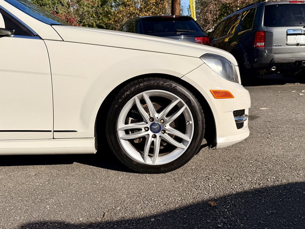 2012 Mercedes-Benz C-Class Image 30