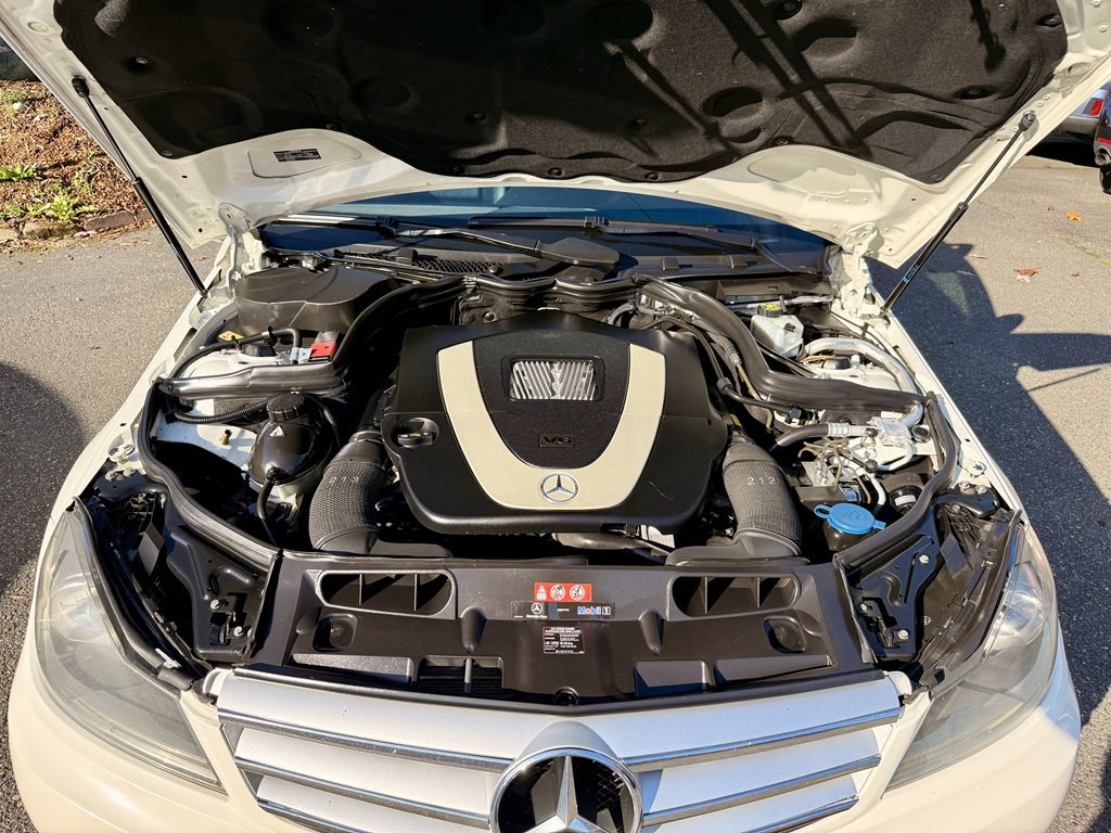 2012 Mercedes-Benz C-Class Image 31