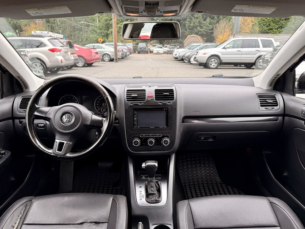 2010 Volkswagen Jetta Image 15