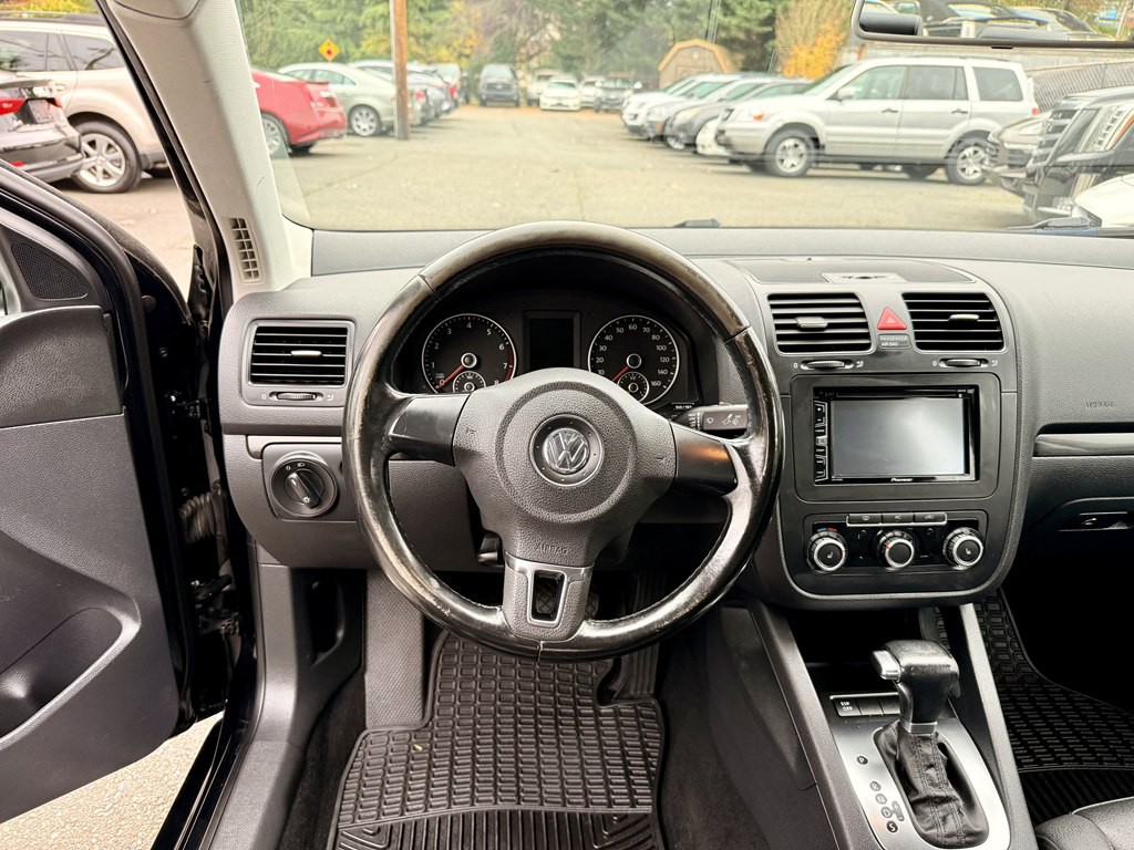 2010 Volkswagen Jetta Image 17