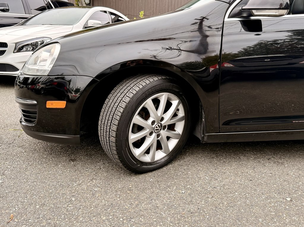 2010 Volkswagen Jetta Image 25