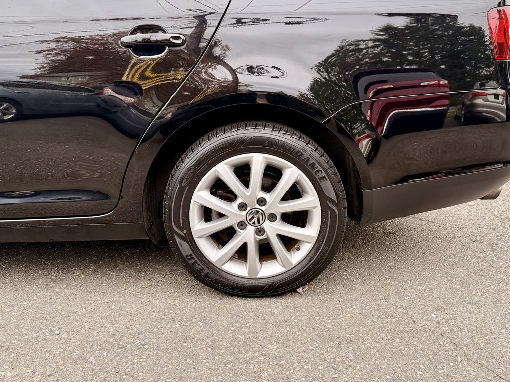 2010 Volkswagen Jetta Image 26