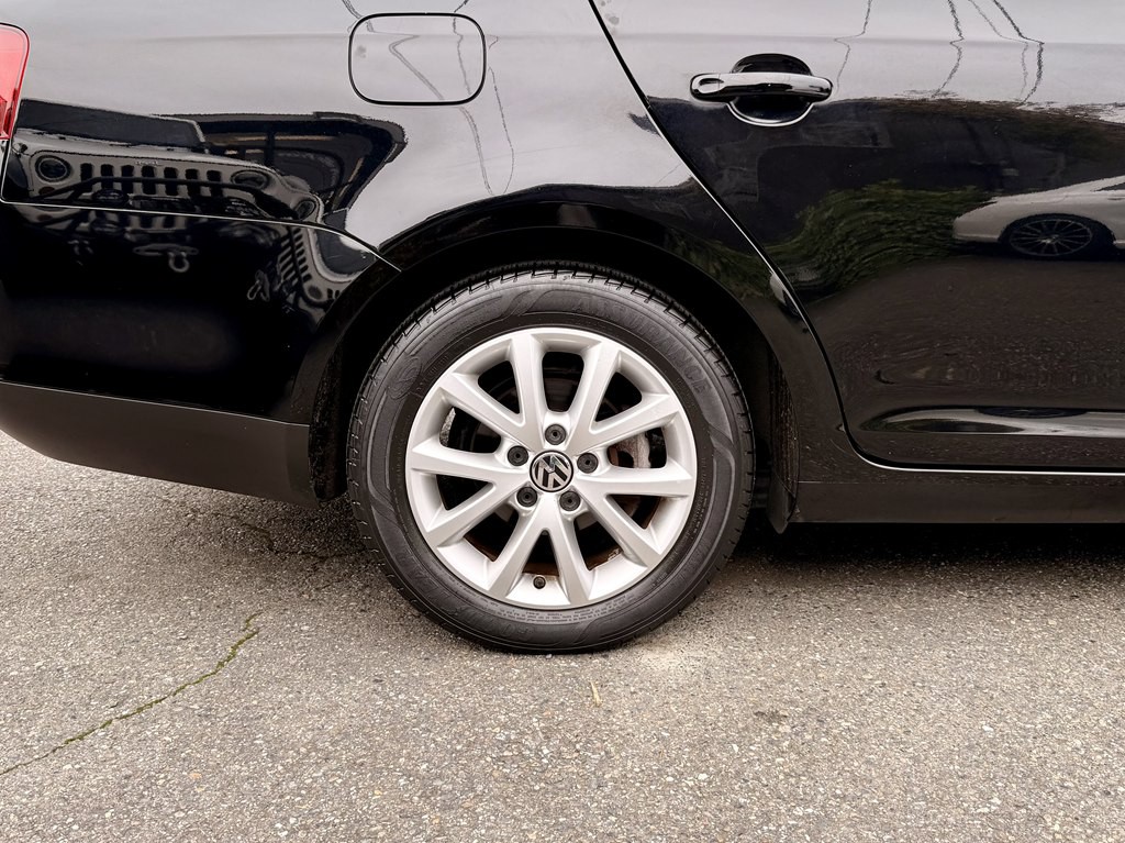 2010 Volkswagen Jetta Image 27