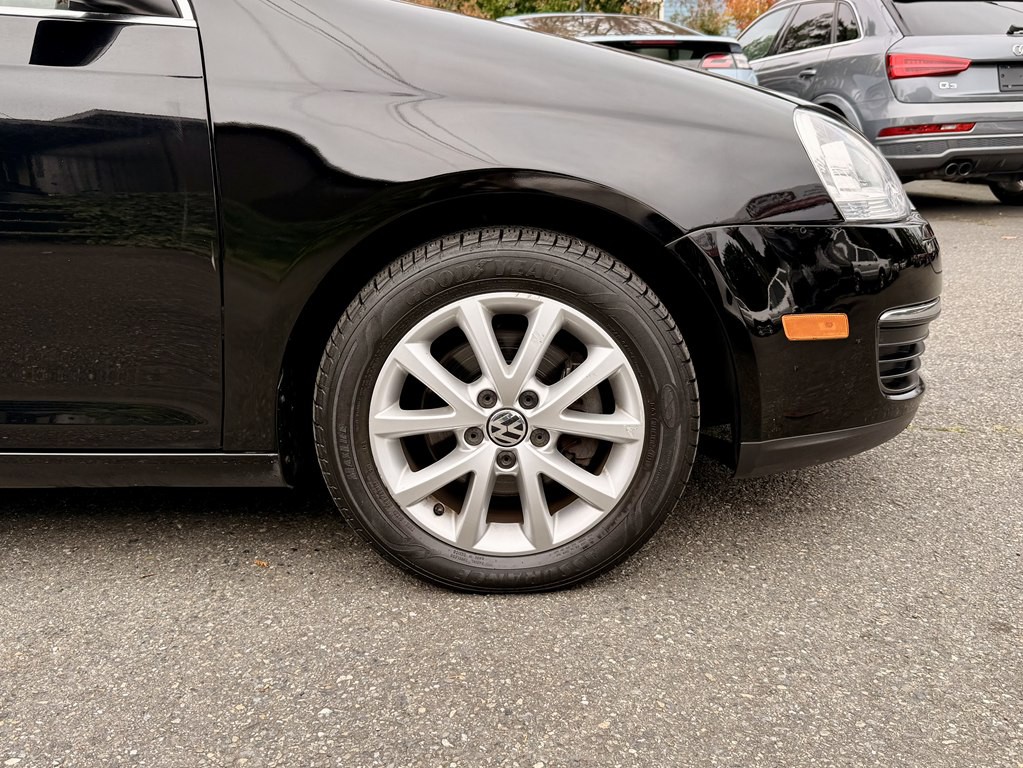 2010 Volkswagen Jetta Image 28