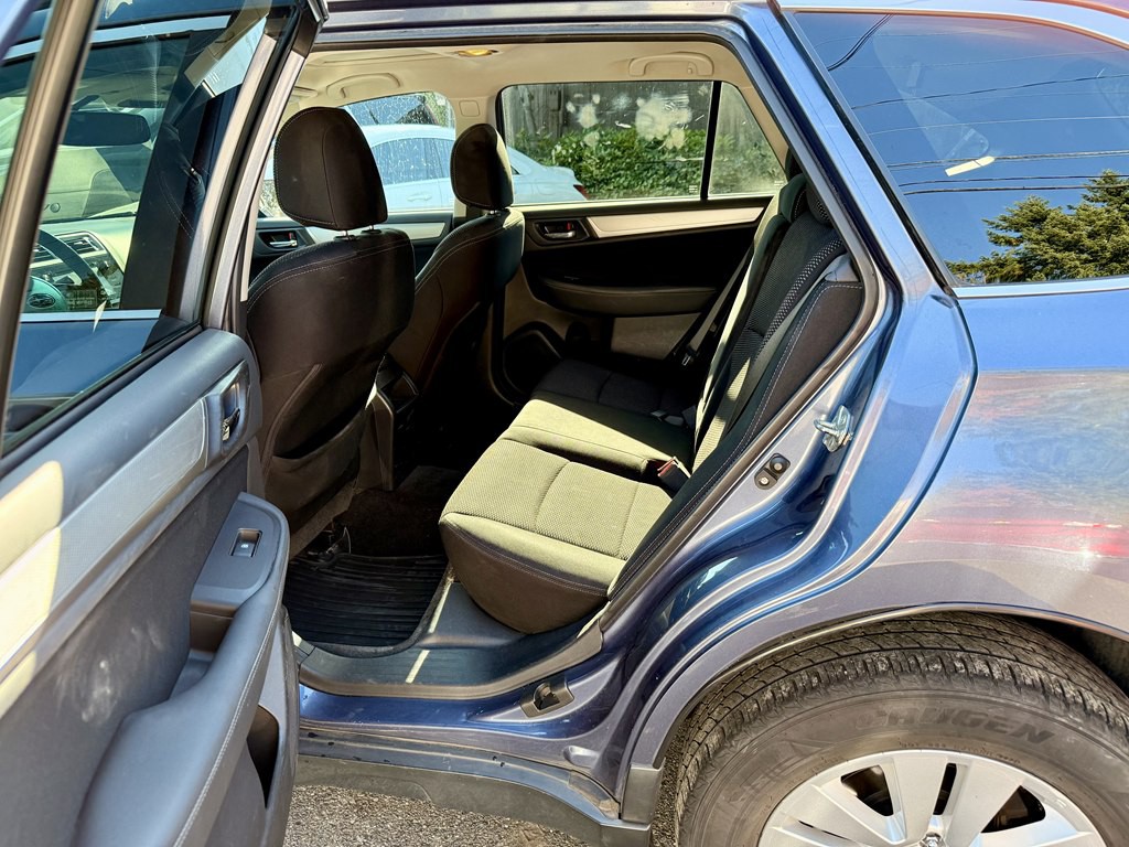 2015 Subaru Outback Image 11
