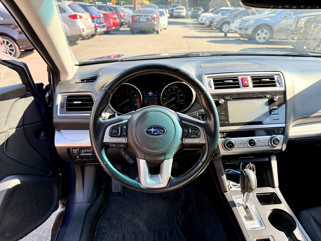 2015 Subaru Outback Image 17