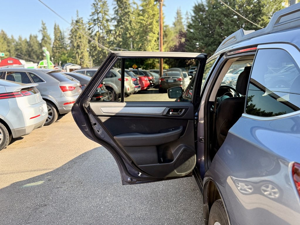 2015 Subaru Outback Image 25
