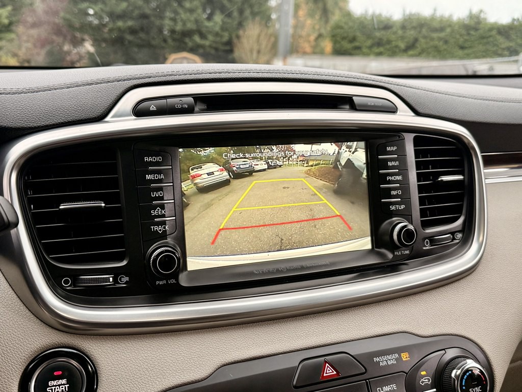 2016 Kia Sorento Image 23