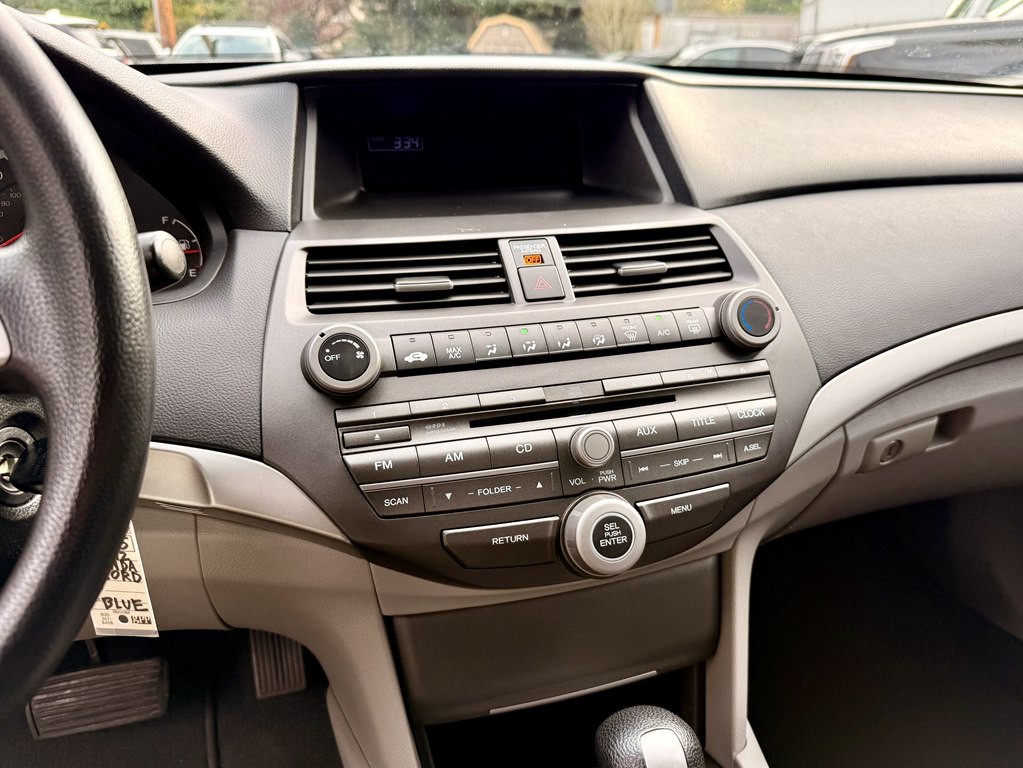 2012 Honda Accord Image 18