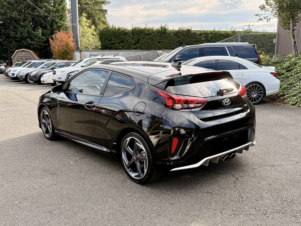 2020 Hyundai Veloster Image 4