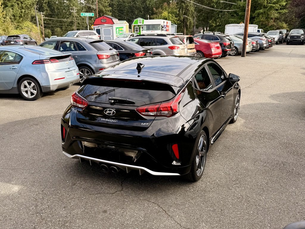 2020 Hyundai Veloster Image 6