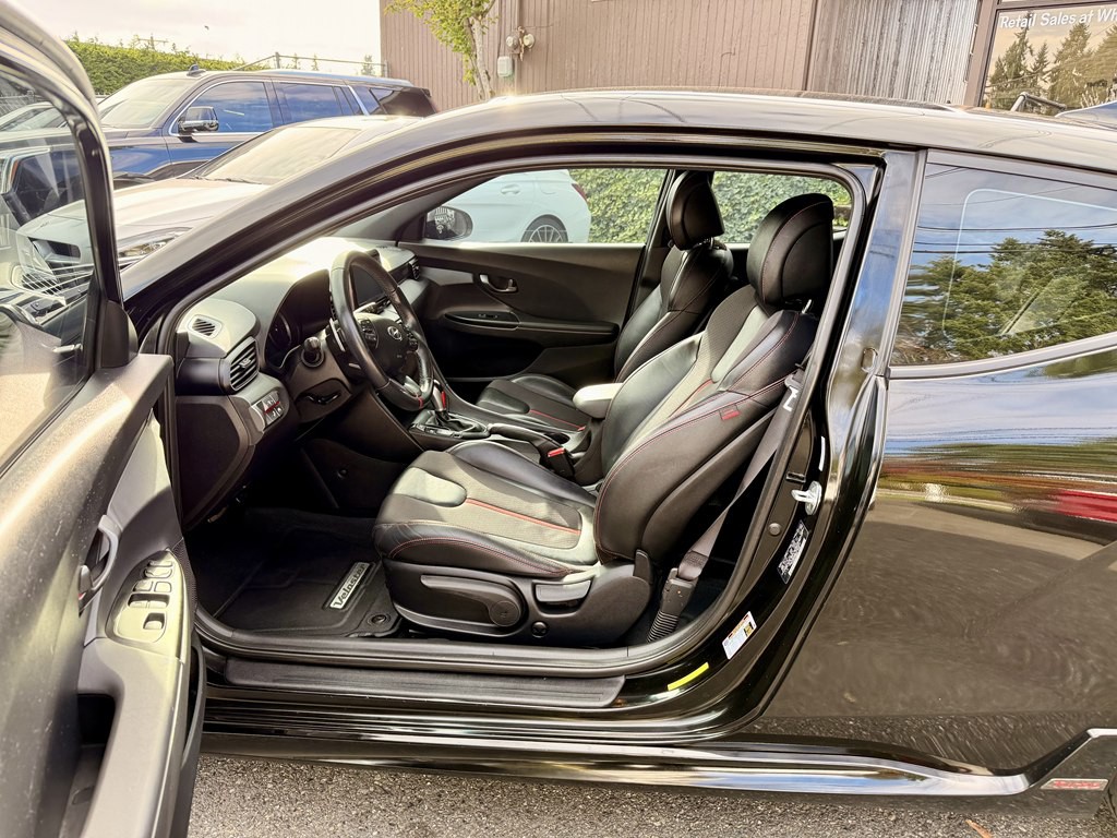 2020 Hyundai Veloster Image 10