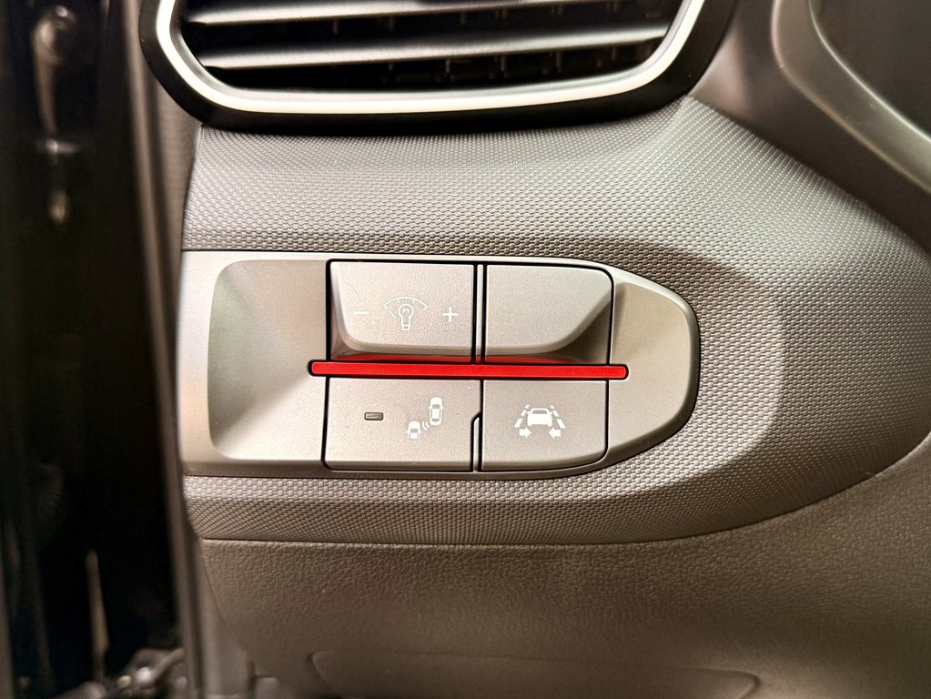 2020 Hyundai Veloster Image 19