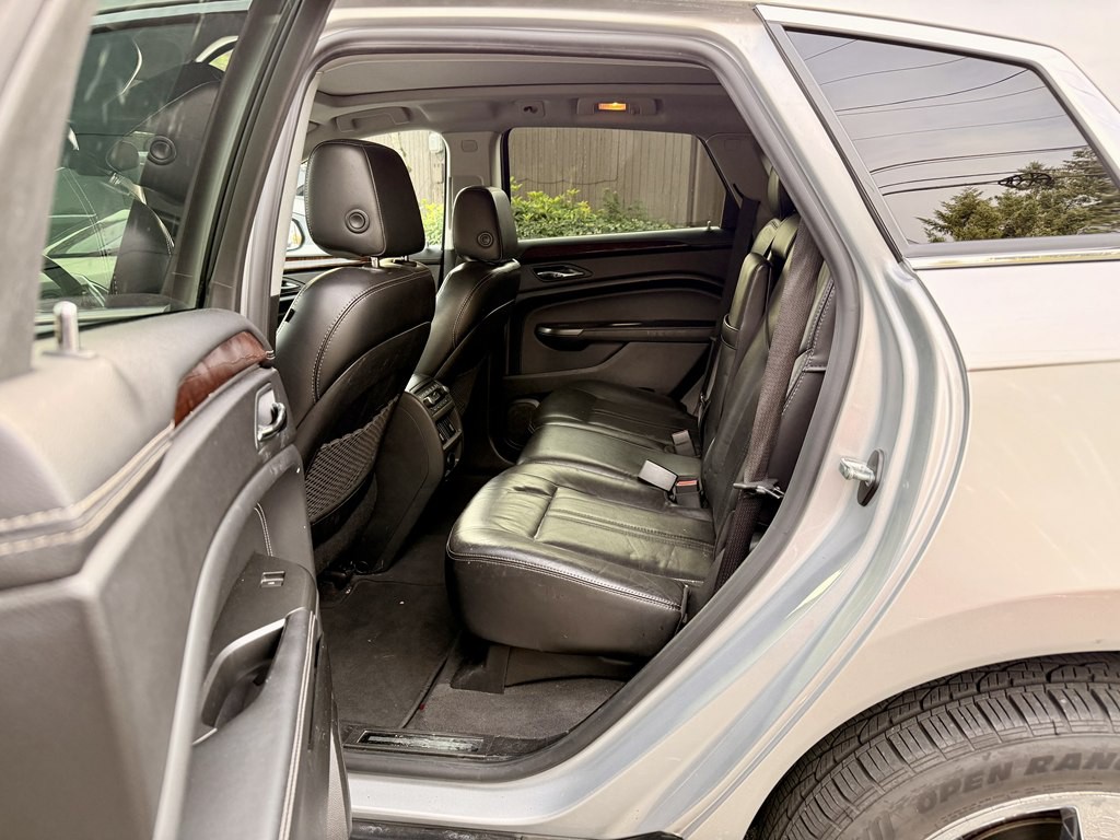 2012 Cadillac SRX Image 11