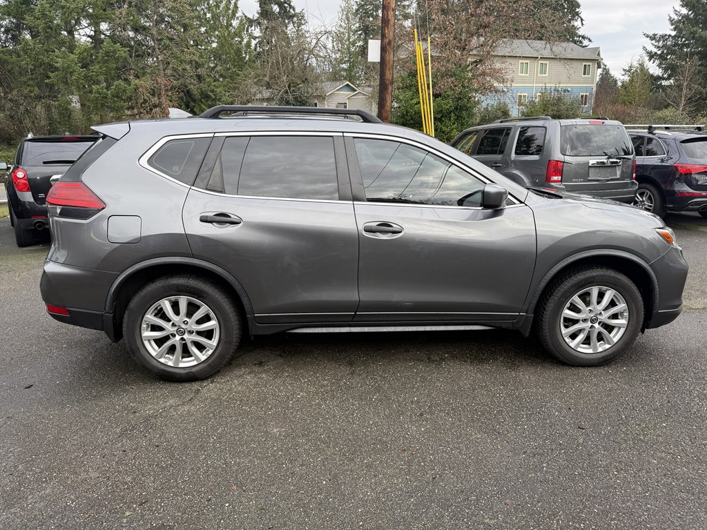 2017 Nissan Rogue Image 6