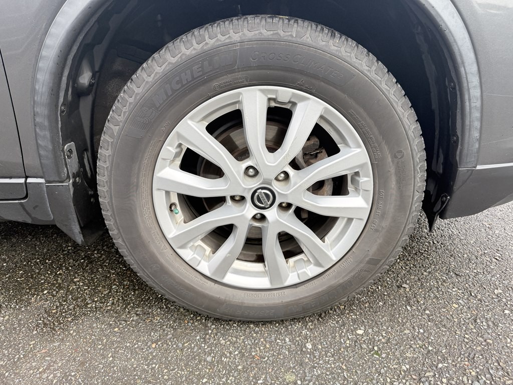 2017 Nissan Rogue Image 28