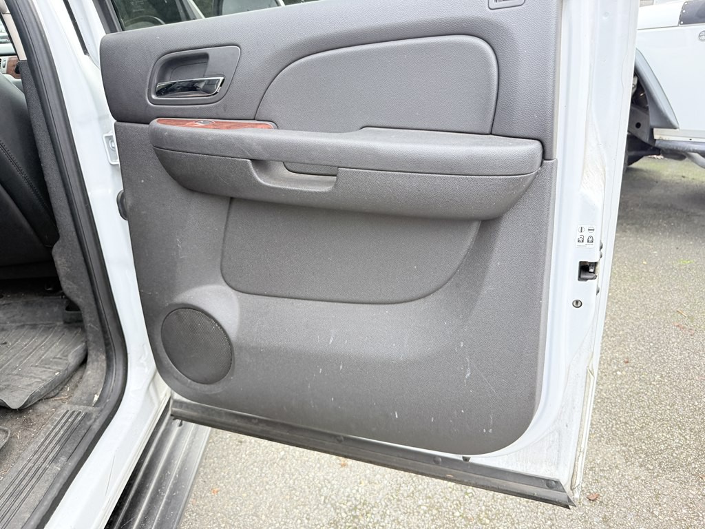 2012 GMC Yukon Image 28