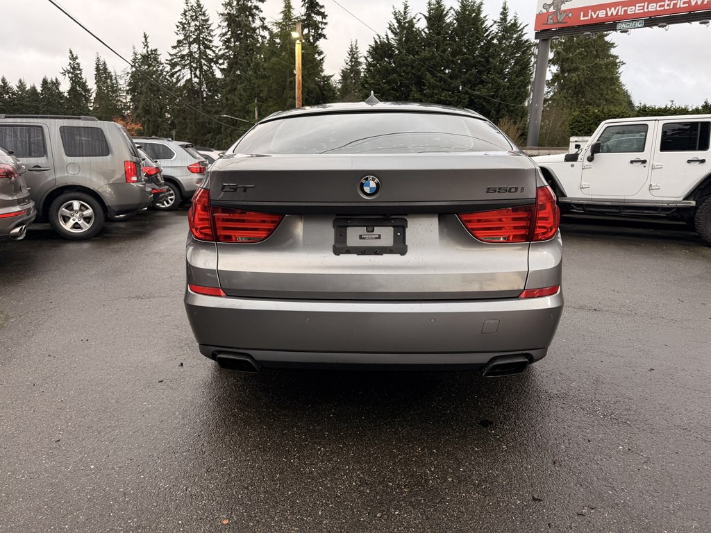 2011 BMW 5 Series Image 4