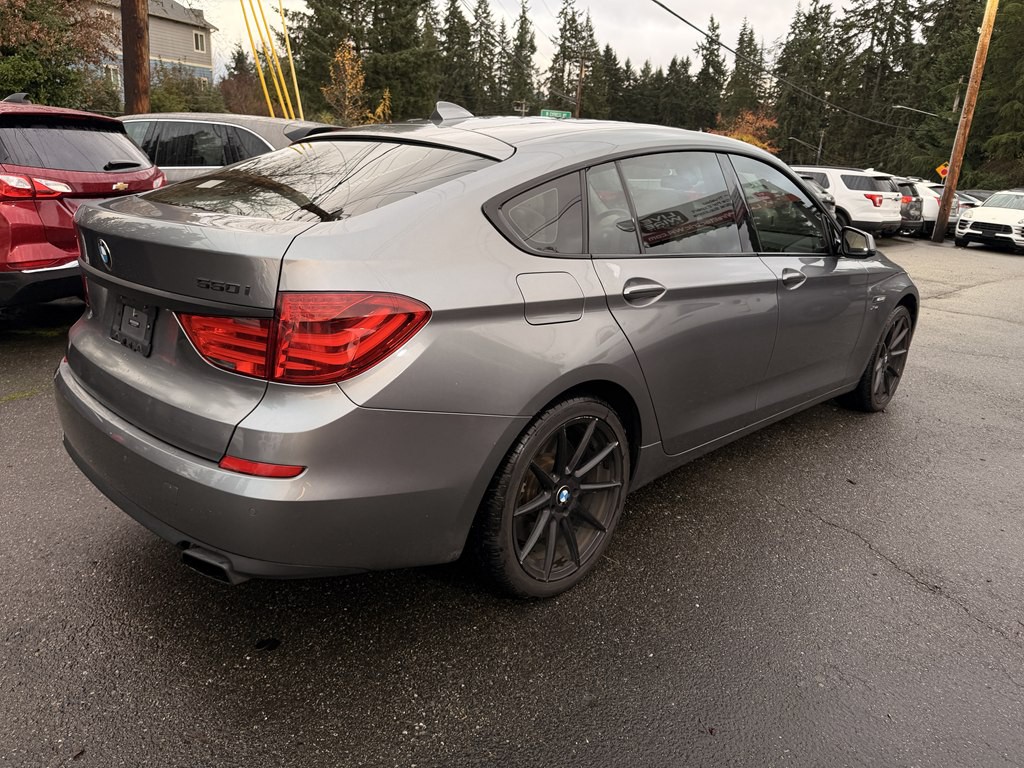 2011 BMW 5 Series Image 7