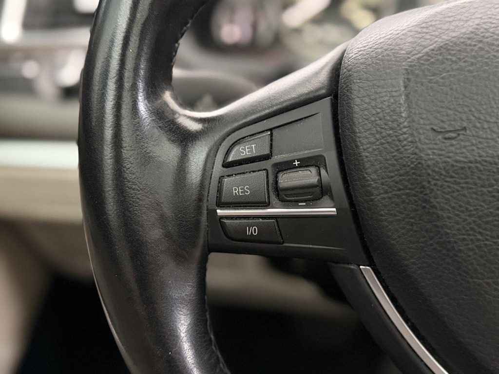 2011 BMW 5 Series Image 21